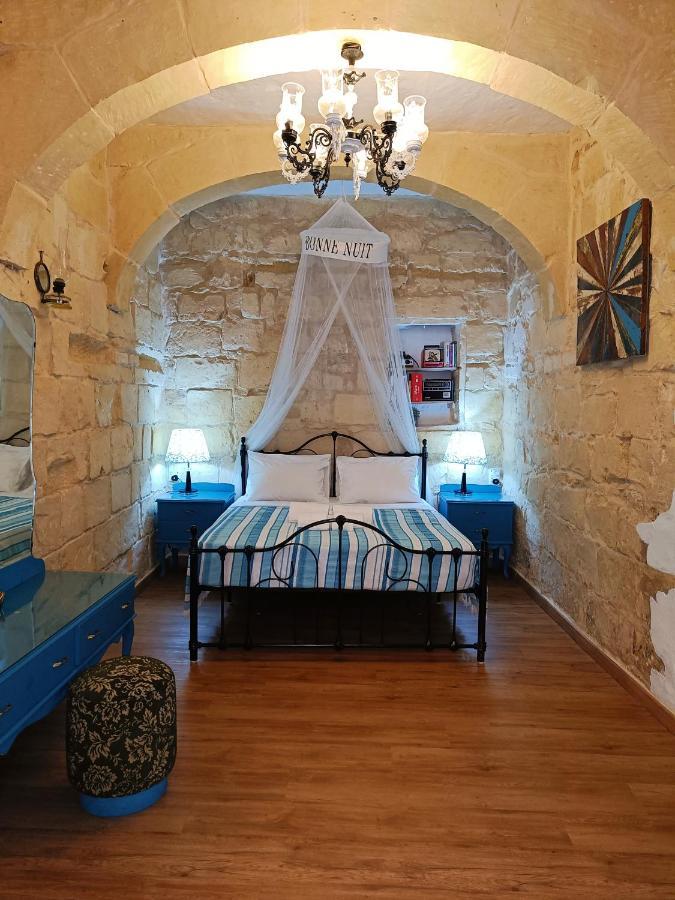 Fusion Homestay Accommodation Mosta Esterno foto